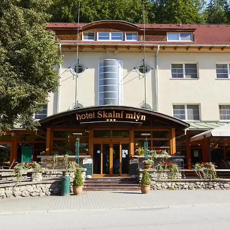 Skalni Mlyn 3*