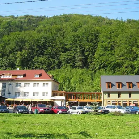 Skalní Mlýn Hotel 3*