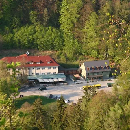 Skalní Mlýn Hotel