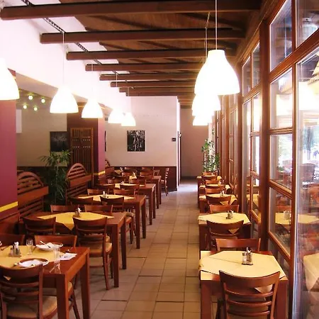 Skalní Mlýn Hotel