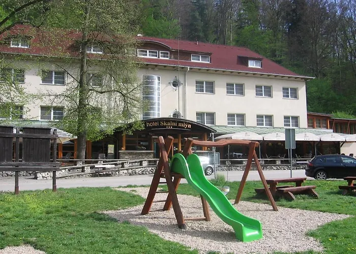 Hotel Skalni Mlyn 3*