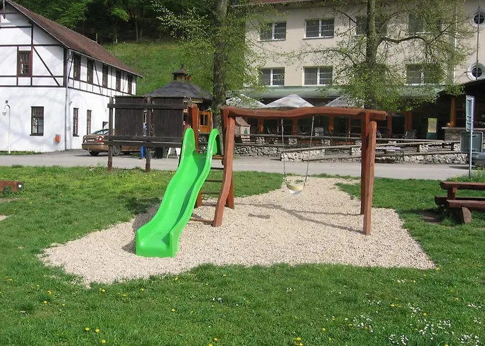 Skalni Mlyn Hotel 3*